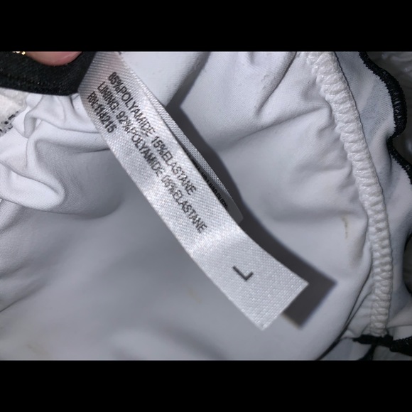 vix paula hermanny bikini white and black top - Picture 7 of 7